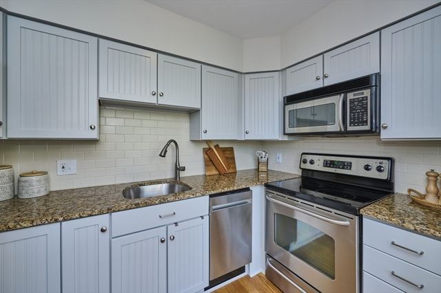 106 13th Street 327, Boston, MA 02129