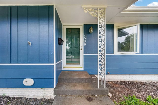 1309 Ashland Avenue, Chariton, IA 50049