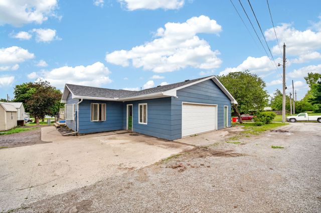 1309 Ashland Avenue, Chariton, IA 50049