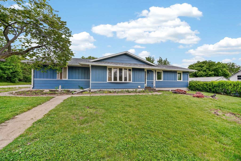 1309 Ashland Avenue, Chariton, IA 50049