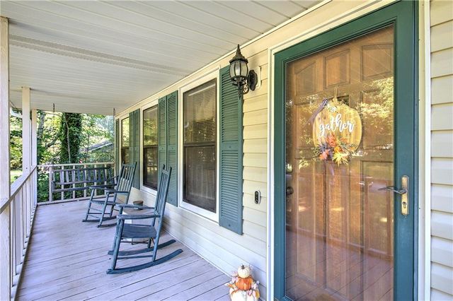 98 Beatrice Street, Dallas, GA 30157