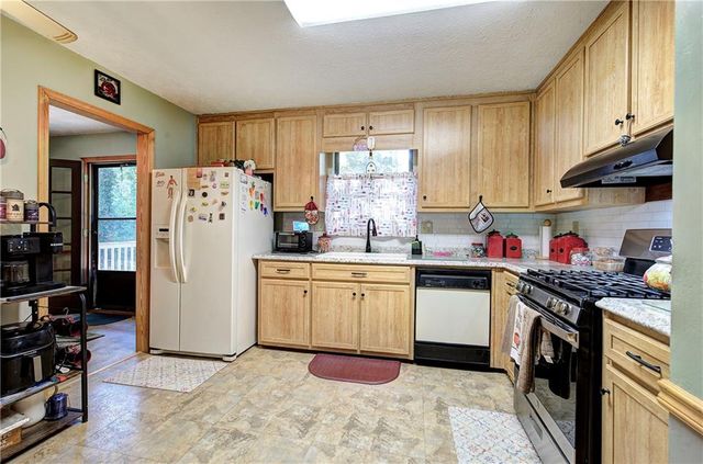 98 Beatrice Street, Dallas, GA 30157