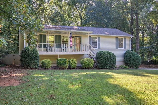 98 Beatrice Street, Dallas, GA 30157