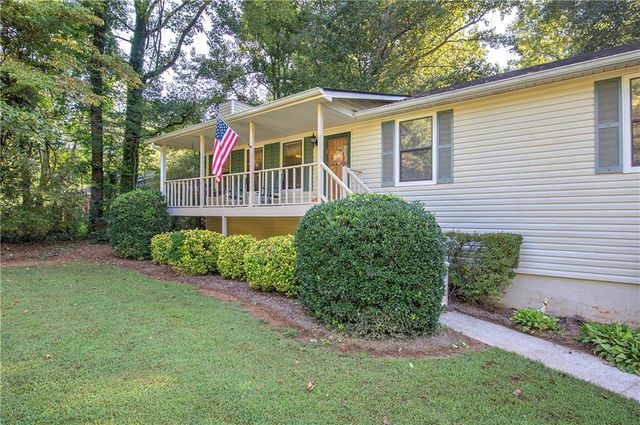 98 Beatrice Street, Dallas, GA 30157