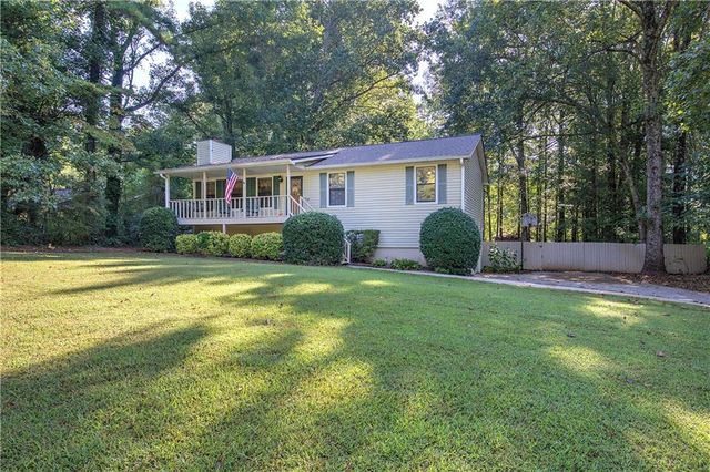 98 Beatrice Street, Dallas, GA 30157