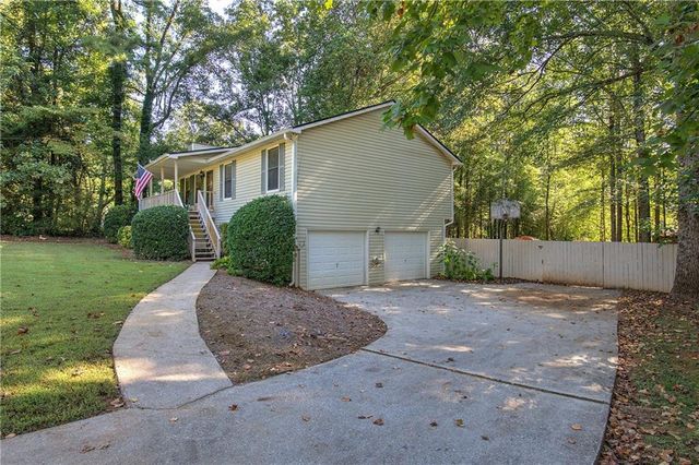 98 Beatrice Street, Dallas, GA 30157
