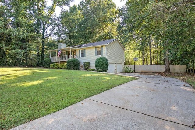 98 Beatrice Street, Dallas, GA 30157