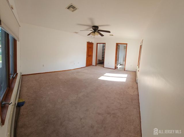 4 Reade Street, Jamesburg, NJ 08831