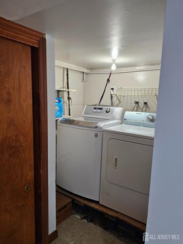 4 Reade Street, Jamesburg, NJ 08831