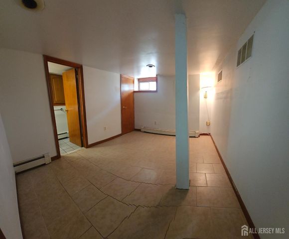 4 Reade Street, Jamesburg, NJ 08831