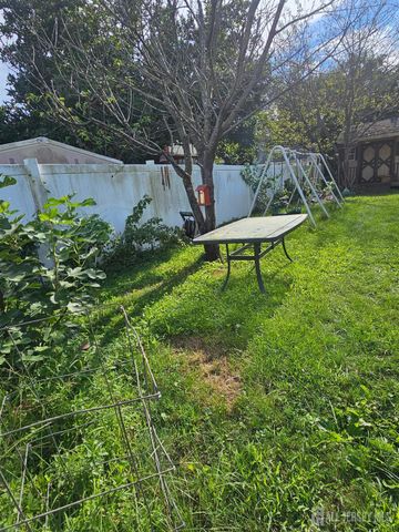 4 Reade Street, Jamesburg, NJ 08831