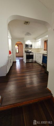 4 Reade Street, Jamesburg, NJ 08831