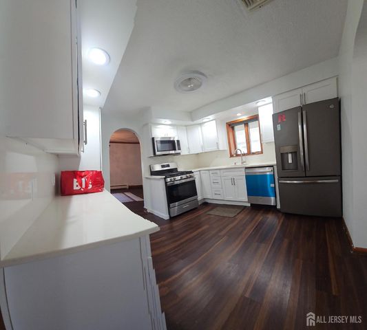 4 Reade Street, Jamesburg, NJ 08831