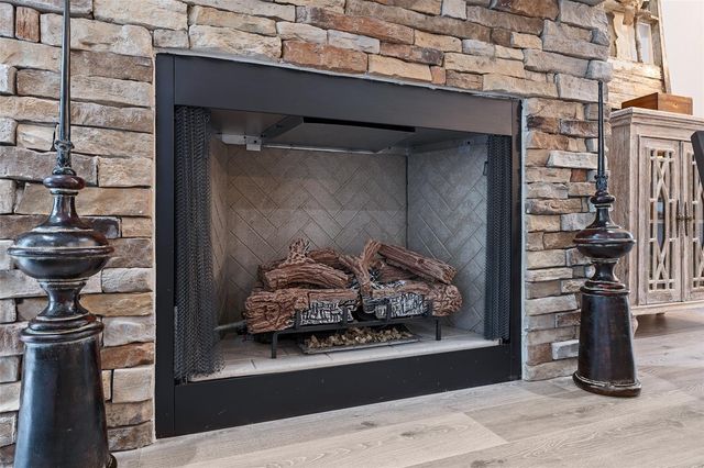 622 W 11TH AVENUE, Mount Dora, FL 32757