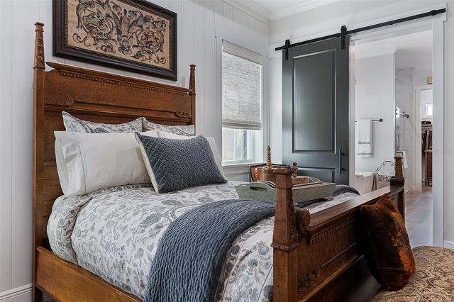 622 W 11TH AVENUE, Mount Dora, FL 32757