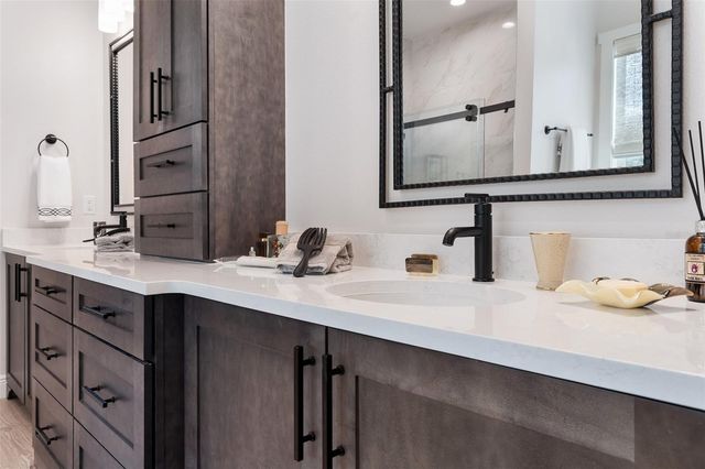 622 W 11TH AVENUE, Mount Dora, FL 32757