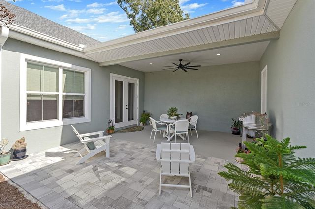 622 W 11TH AVENUE, Mount Dora, FL 32757