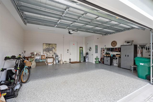 622 W 11TH AVENUE, Mount Dora, FL 32757