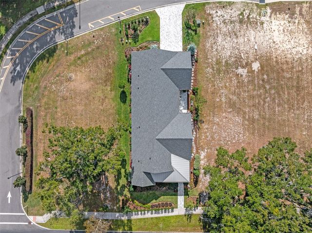 622 W 11TH AVENUE, Mount Dora, FL 32757