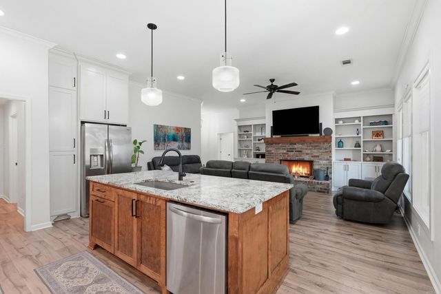 5875 Nickel Bill James Road, Benton, AR 72019