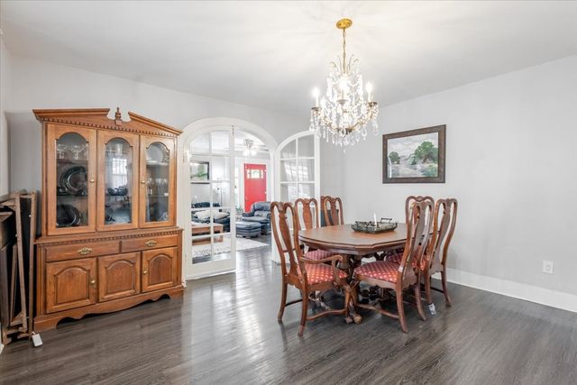 1101 N Oak Avenue, Mineral Wells, TX 76067