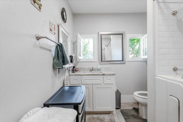 1101 N Oak Avenue, Mineral Wells, TX 76067