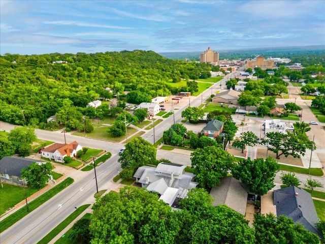 1101 N Oak Avenue, Mineral Wells, TX 76067