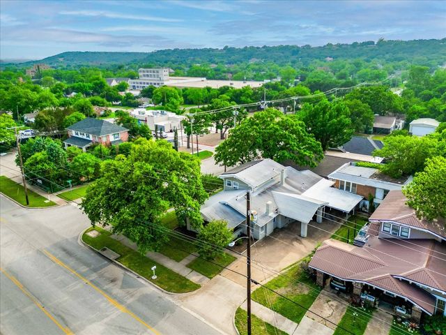 1101 N Oak Avenue, Mineral Wells, TX 76067