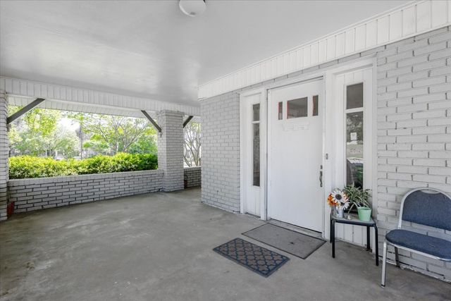1101 N Oak Avenue, Mineral Wells, TX 76067