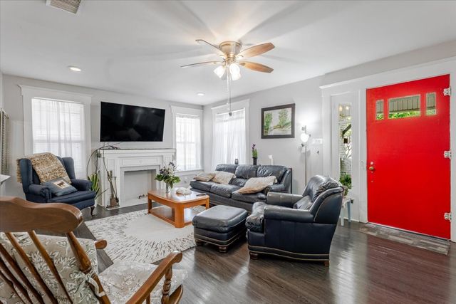 1101 N Oak Avenue, Mineral Wells, TX 76067