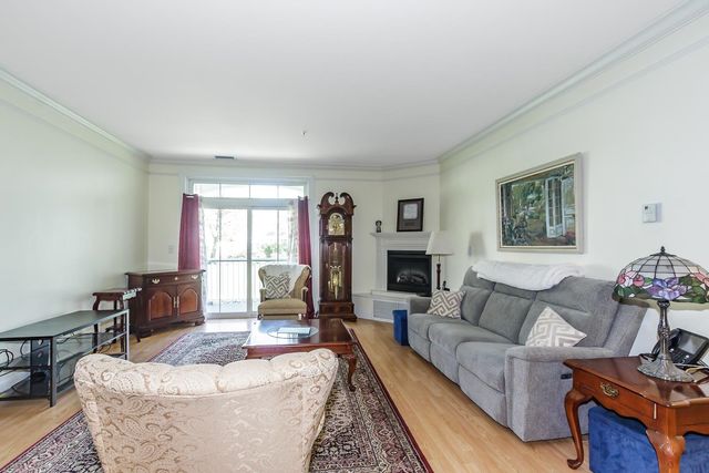 5 Sally Sweets Way Unit 215, Salem, NH 03079