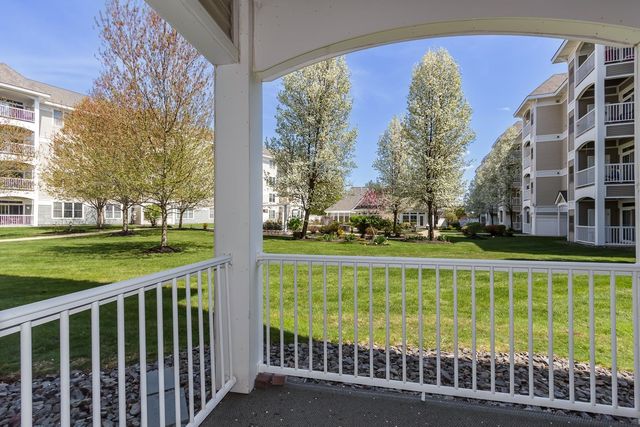5 Sally Sweets Way Unit 215, Salem, NH 03079