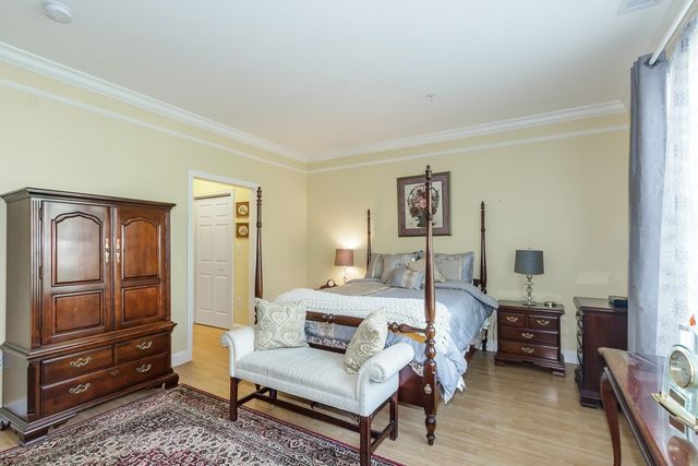 5 Sally Sweets Way Unit 215, Salem, NH 03079
