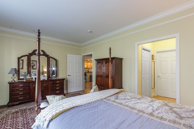 5 Sally Sweets Way Unit 215, Salem, NH 03079