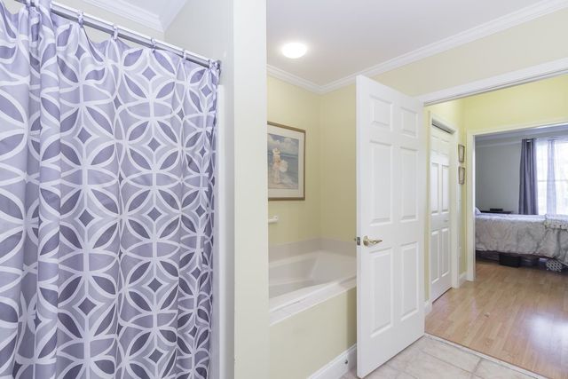 5 Sally Sweets Way Unit 215, Salem, NH 03079