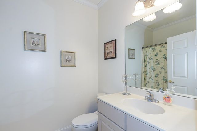 5 Sally Sweets Way Unit 215, Salem, NH 03079