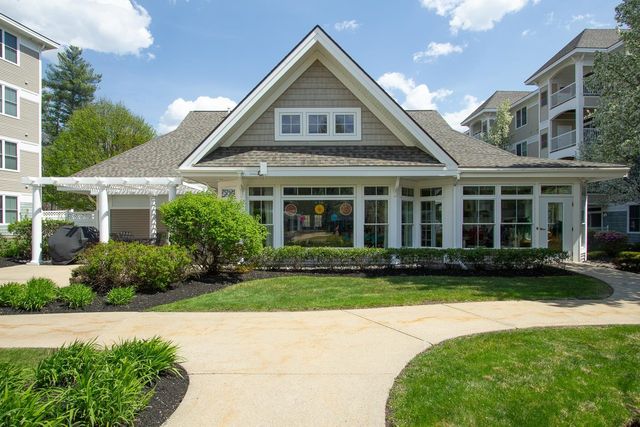 5 Sally Sweets Way Unit 215, Salem, NH 03079