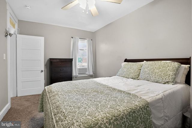 68 HILLSIDE AVE, Souderton, PA 18964