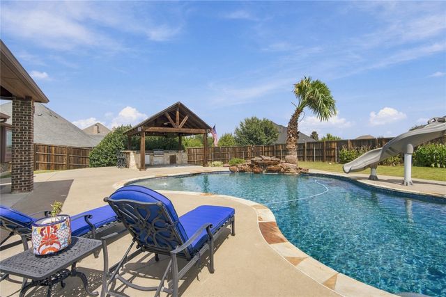 113 Claremont Drive, Ovilla, TX 75154