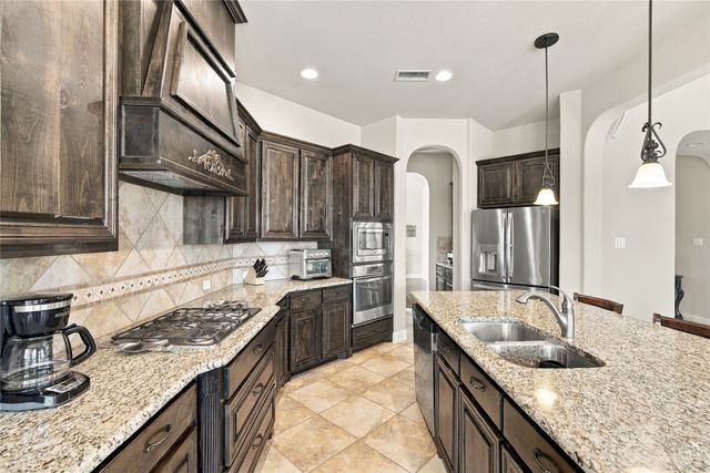 113 Claremont Drive, Ovilla, TX 75154