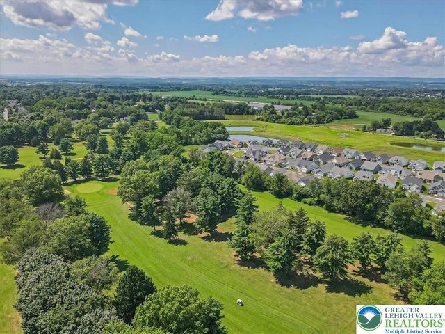 3964 Victors Way, Bethlehem Twp, PA 18045