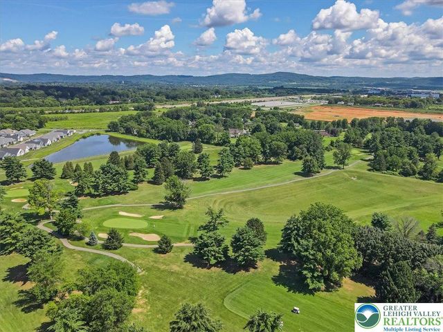 3964 Victors Way, Bethlehem Twp, PA 18045