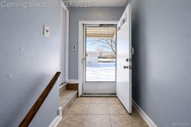 24245 Prairie Lane, Warren, MI 48089