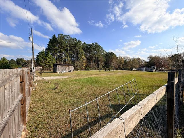 1578 County Road 3406, Cleveland, TX 77327