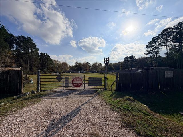 1578 County Road 3406, Cleveland, TX 77327