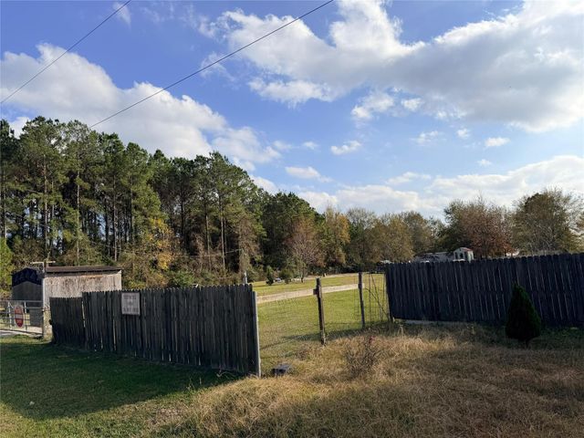 1578 County Road 3406, Cleveland, TX 77327