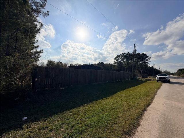 1578 County Road 3406, Cleveland, TX 77327