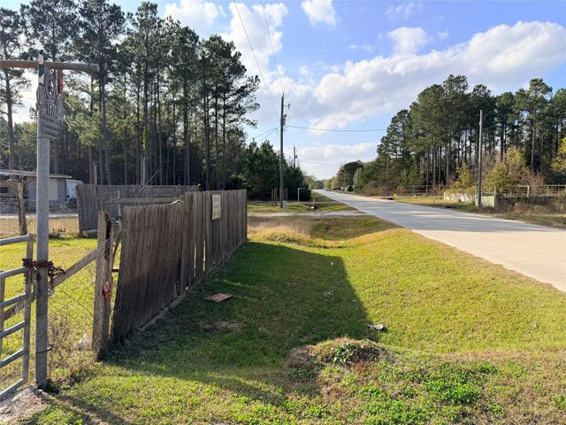 1578 County Road 3406, Cleveland, TX 77327