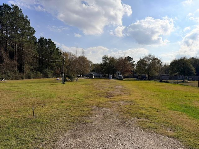1578 County Road 3406, Cleveland, TX 77327