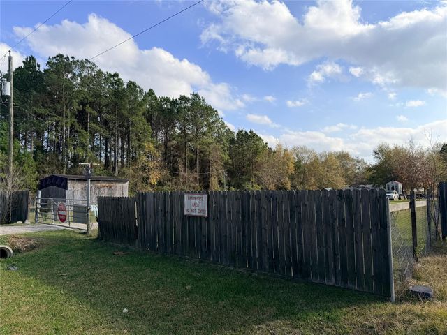 1578 County Road 3406, Cleveland, TX 77327